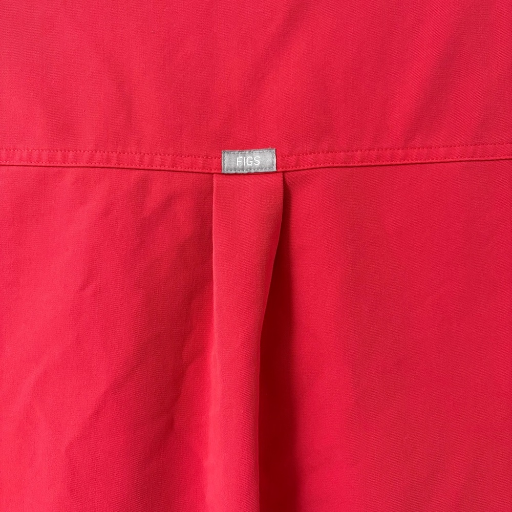 FIGS Women’s Technical Collection Rafaela Oversized Red Scrub Top Size small - Picture 3 of 9